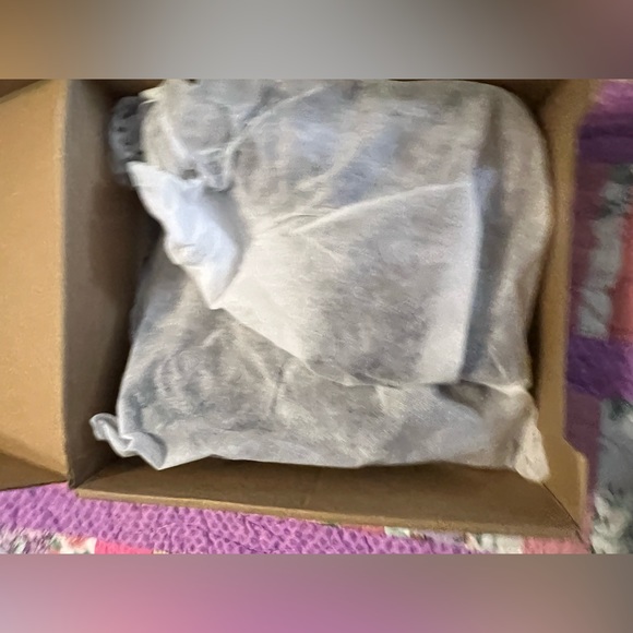 Journee Collection Kodiak size 6 gray boots - Picture 5 of 5